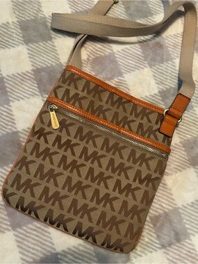 Michael Kors MK Logo Crossbody Messenger Bag with Orange Trim 4 pockets